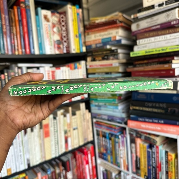 Raggedy Ann and Andy and the Nice Fat Policeman Book (1960) - Picture 5 of 7